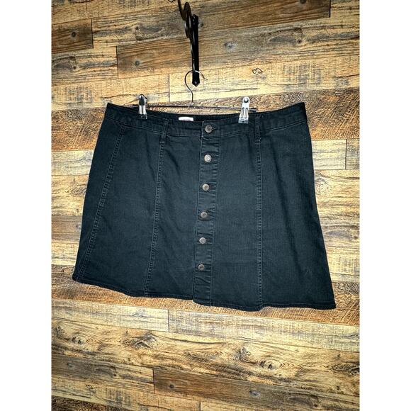 Mossimo Supply Co. Dresses & Skirts - Mossimo Size 18 Black Denim Jean Skirt Button- Fly Plus Size A-Line Skirt
